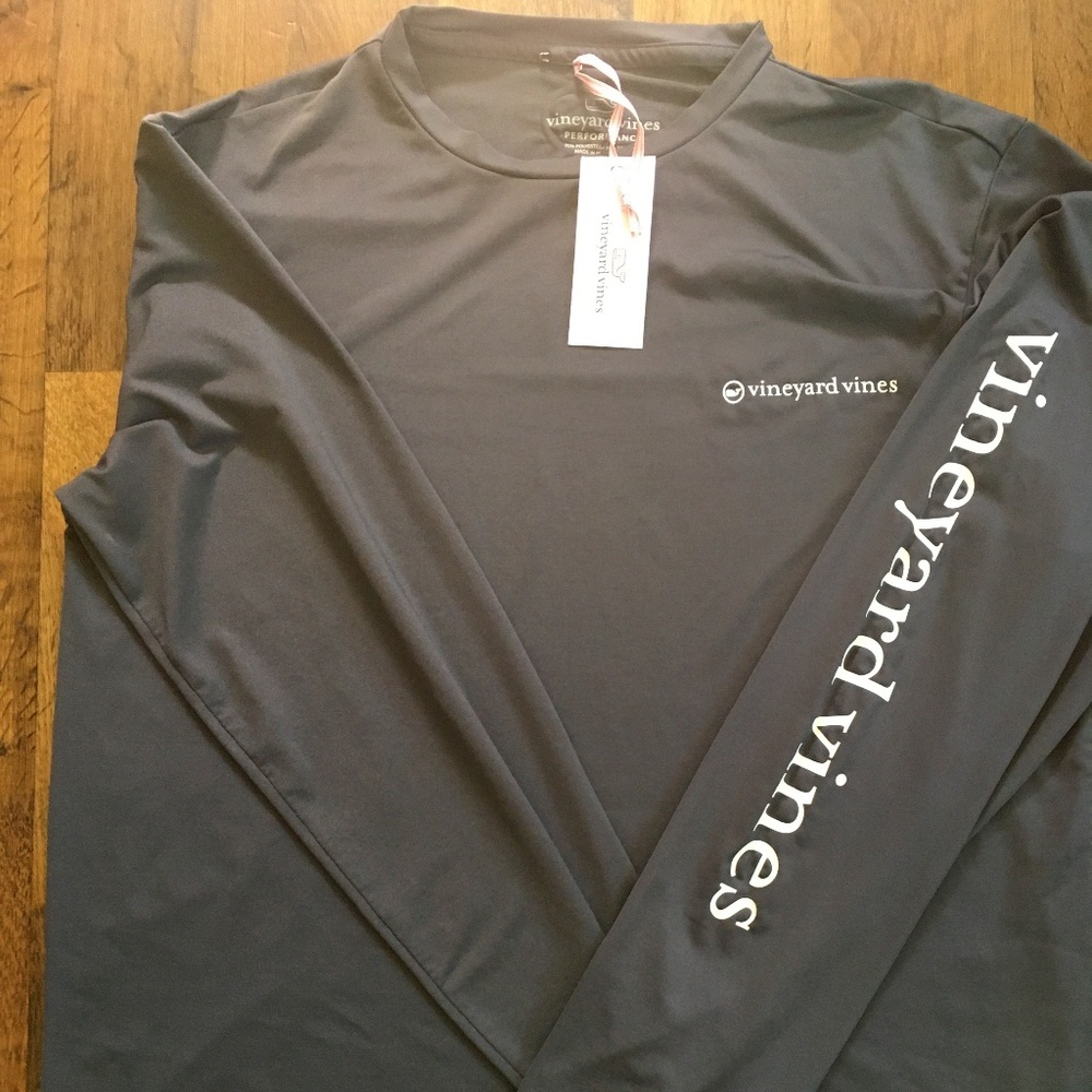 Vineyard Vines Gray Long Sleeve Rash Guard